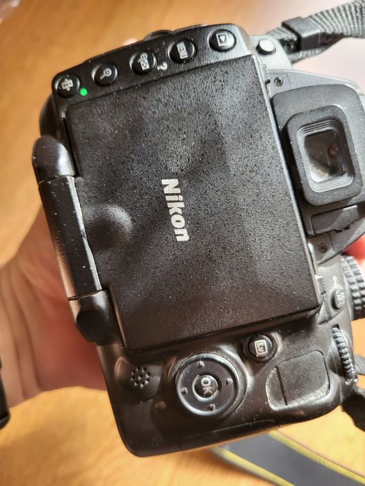 Camera Nikon D5000