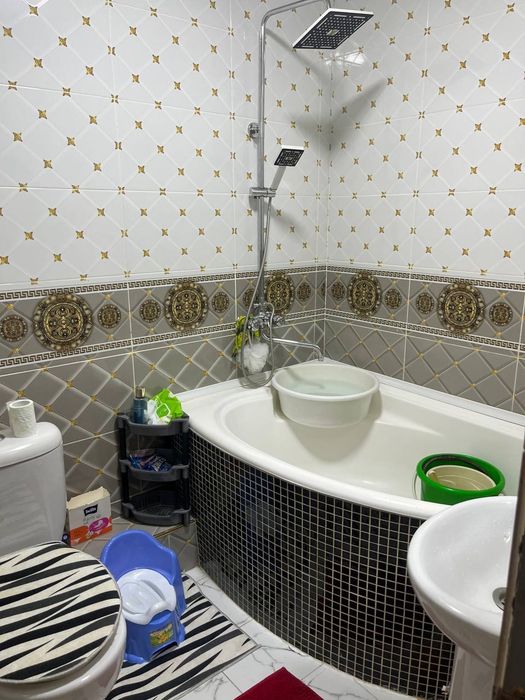 Мирабадский двухкомнатная на втором 50м²