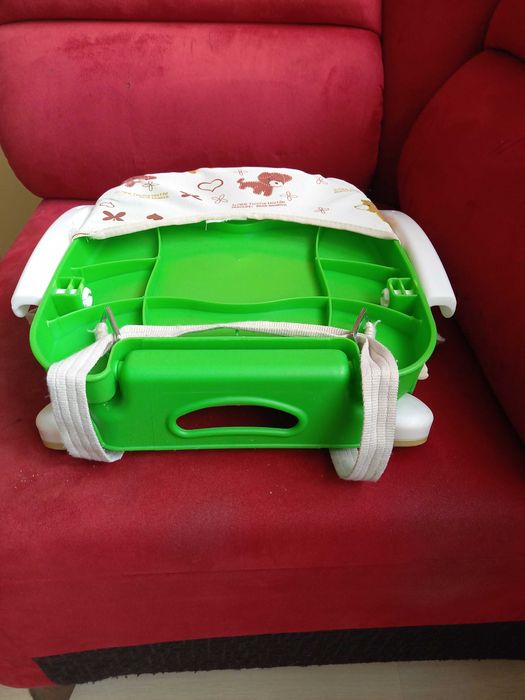 Здраво, практично, удобно детско столче за хранене/за маса с повдигане