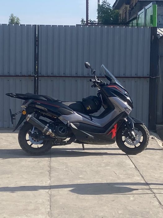 Мопед N MAX 165 cc