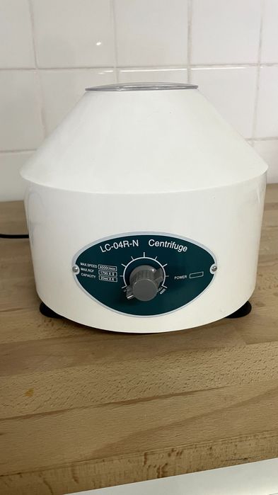 Centrifuga LC-04R-N
