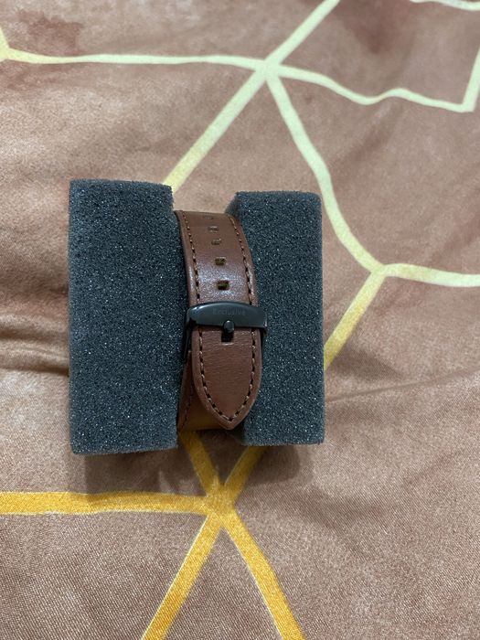 Vand ceas nou pret 250 de lei