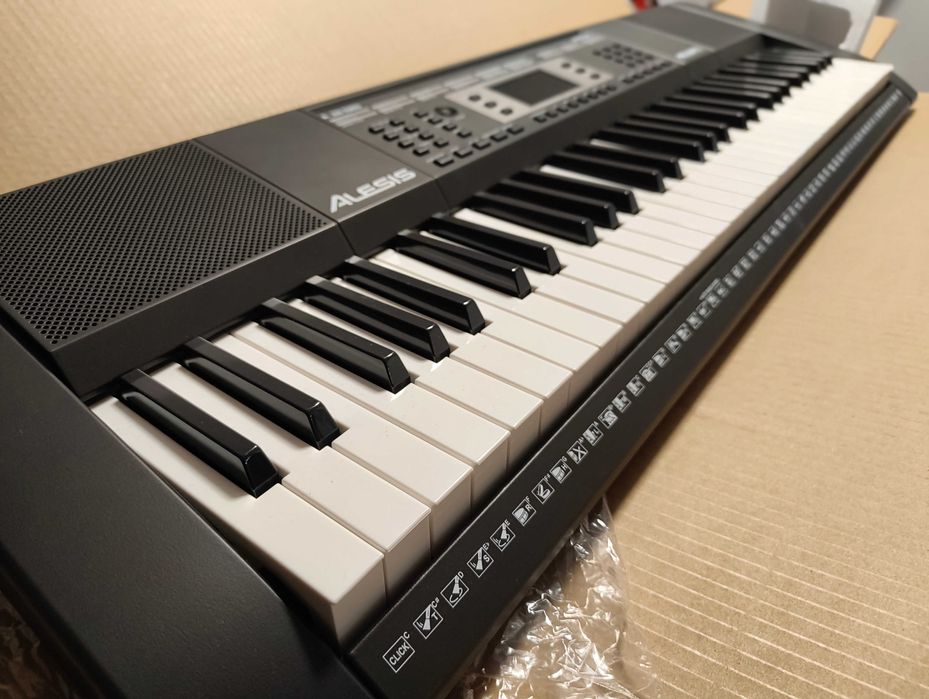 Set Orga Alesis Melody 61 de Clape /Scaun / Stand