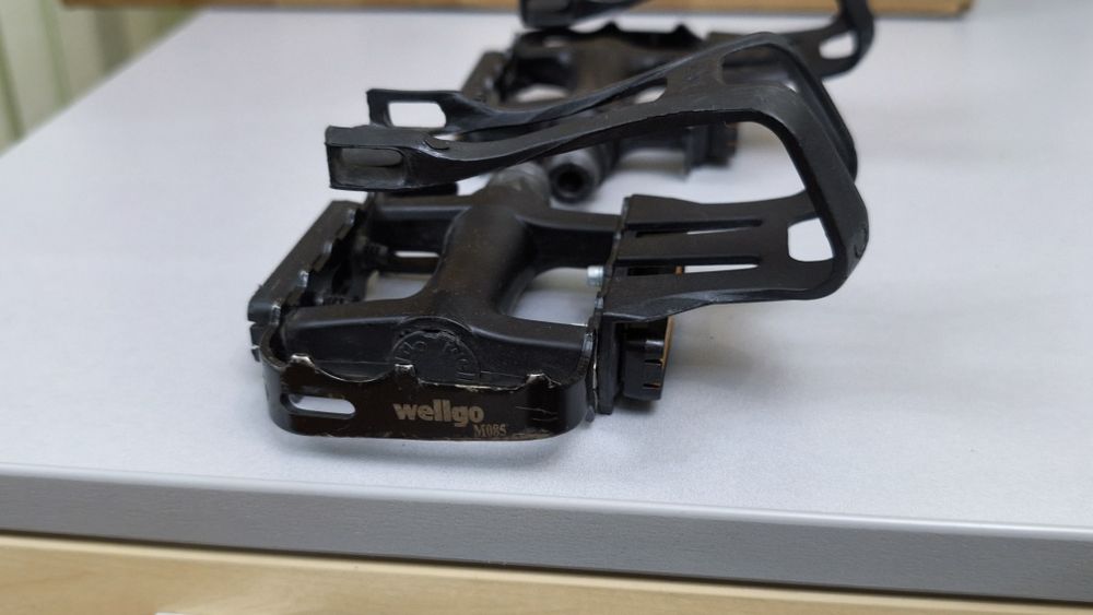 Бесплатно, педали для МТБ вела