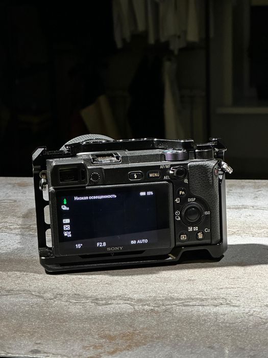 Продаю Sony 6400