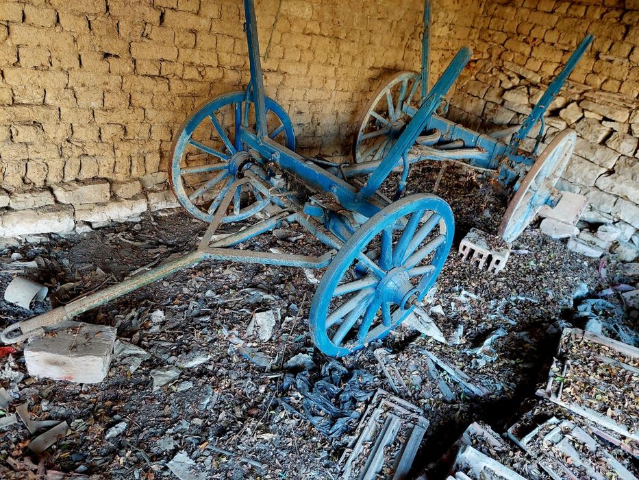 Голяма      каруца   с ритли