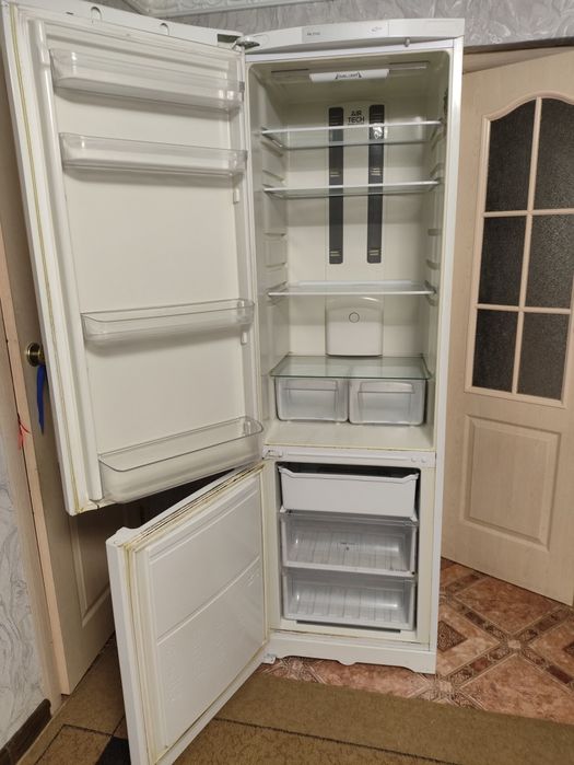 Продается холодильник