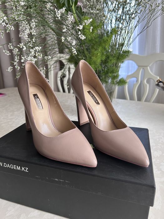 Туфли женские DAGEM