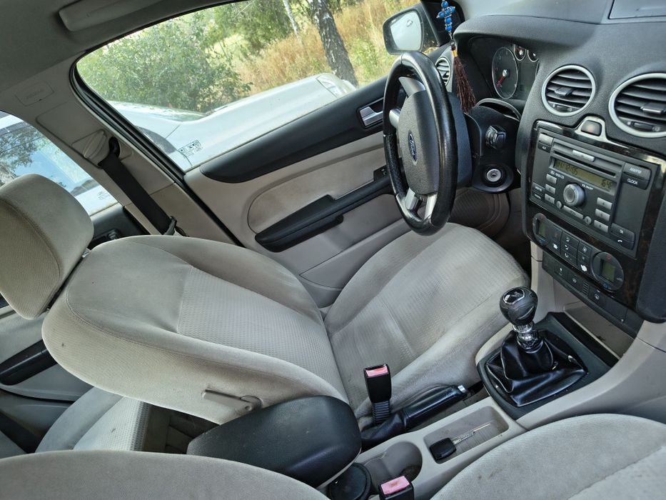 Vând Ford Focus Ghia