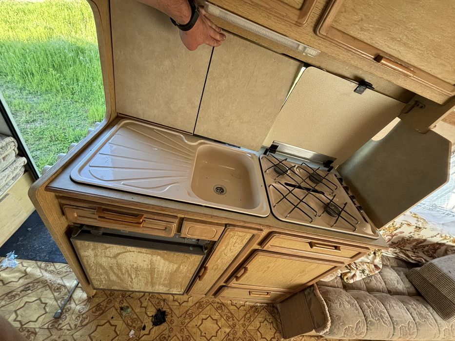 Каравана на части