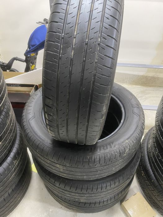 Продам летние шины Bridgestone 235/60/18