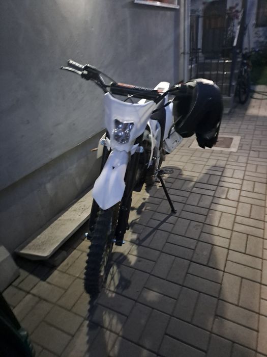 Vând kxd pro germany  125cc