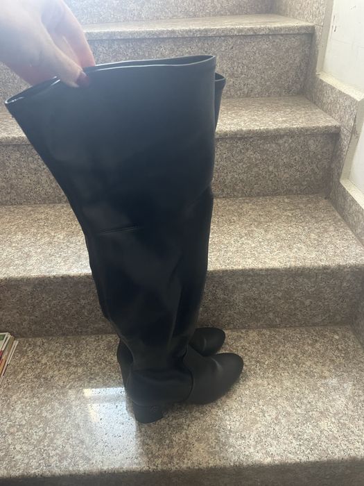 Ботуши над коляното Guess