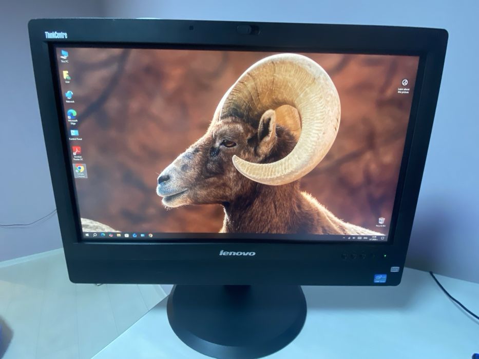 Lenovo компютър с тъч скрийн екран