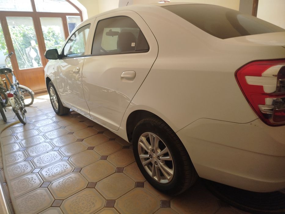 Chevrolet Cobalt 2025 — 4