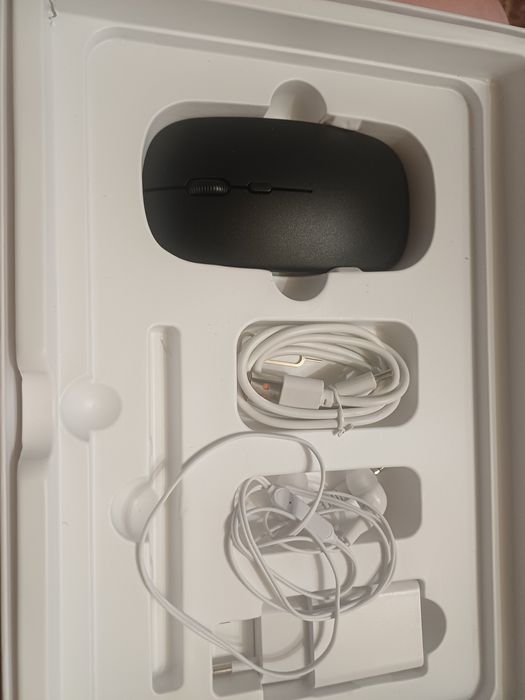 2 планшета продам