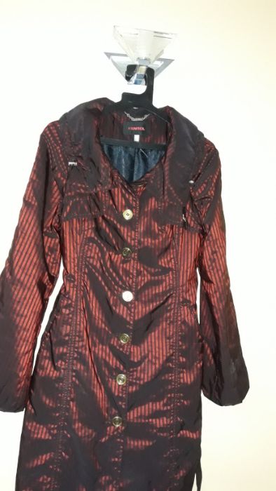 Манто пролетно почти ново