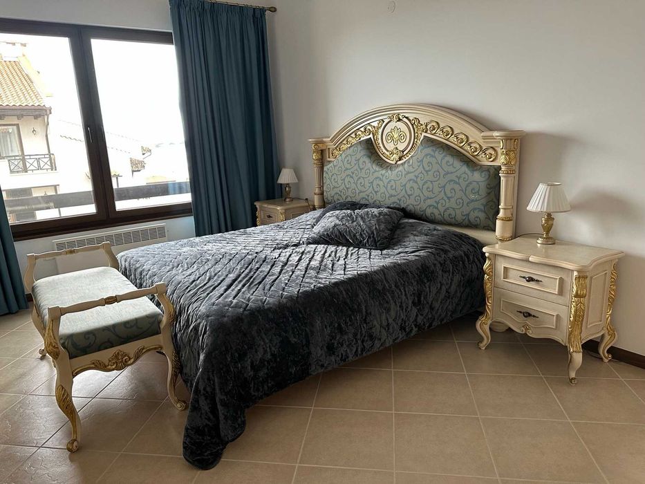 Класическо Обзавеждане Хол и Спалня Серия София Лукс Ретро М