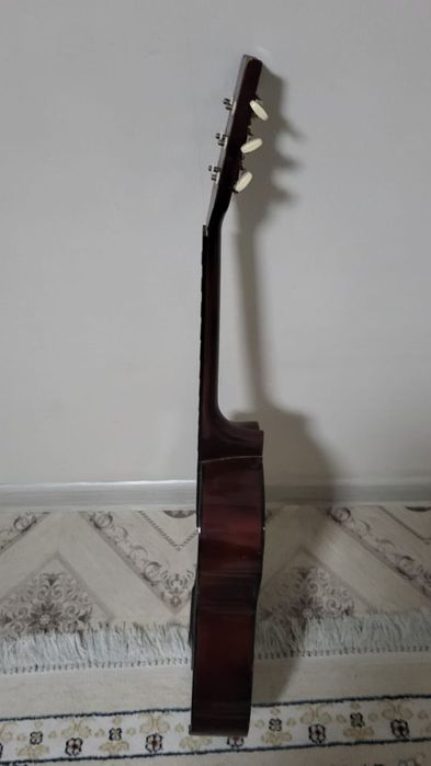 гитара с именем мадина