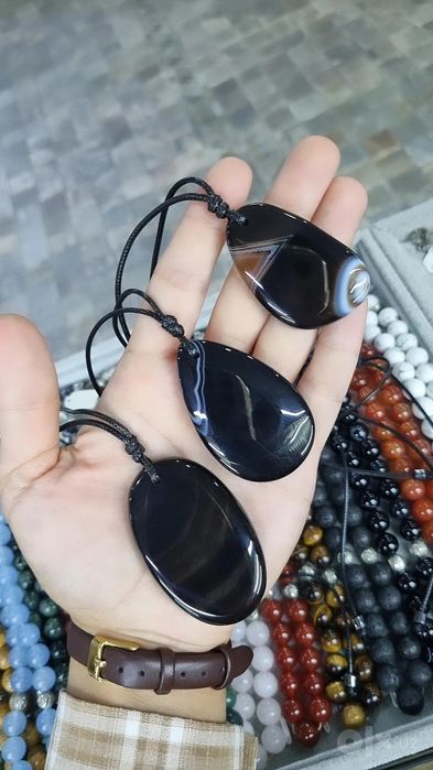 Кулоны из натурального камня
