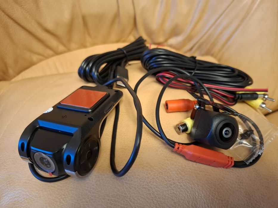 Camera fata si spate auto