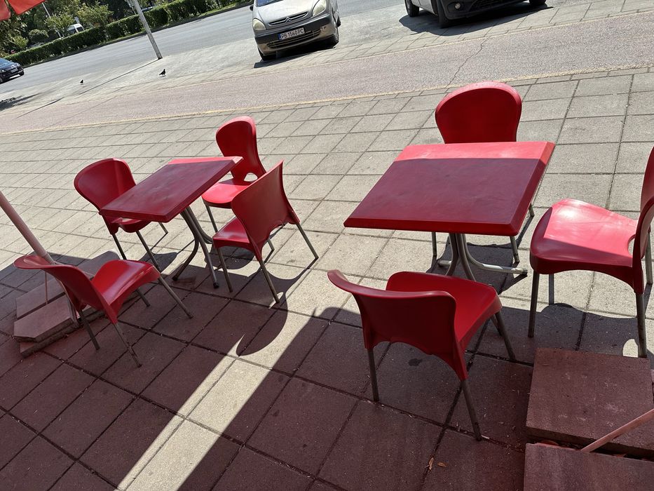 Комплект Маси и Столове