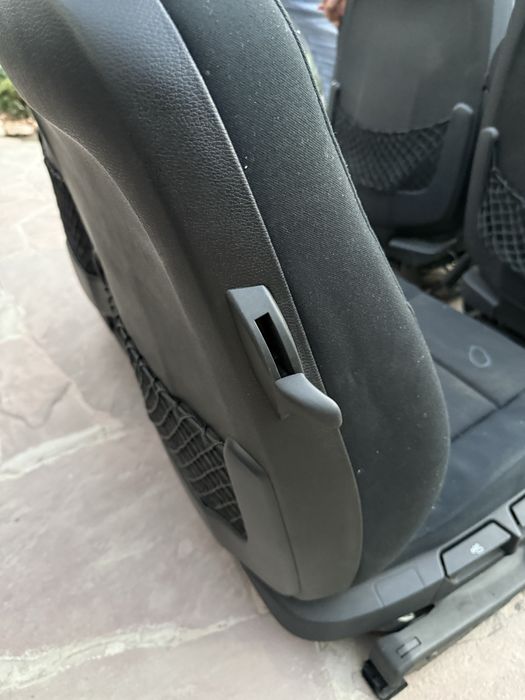 Передние сидения на BMW e36 купе компак