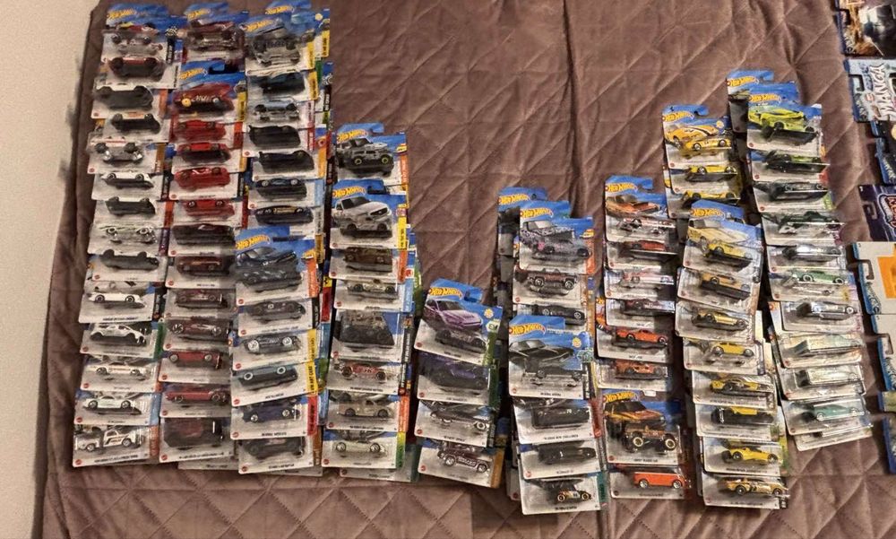 Hot Wheels MatchBox Majorette Колекция