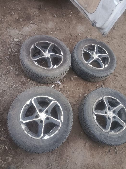 Диск с шиной размер 205/65/15