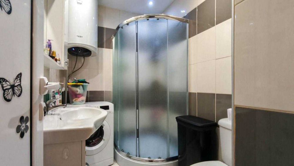 Продава се Тристаен апартамент в Пловдив, Кючук Париж - 87 кв.м за 909 €/кв.м - Снимка #15