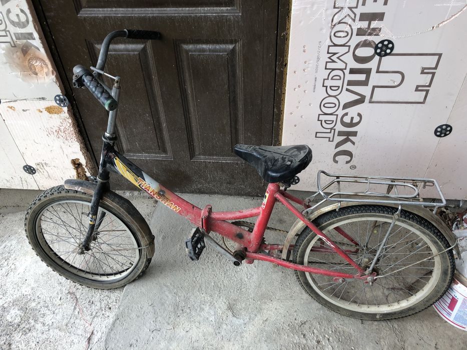 Велик красный