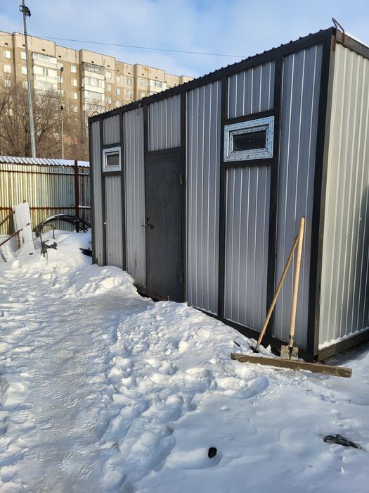 Продаю строительные вагончики