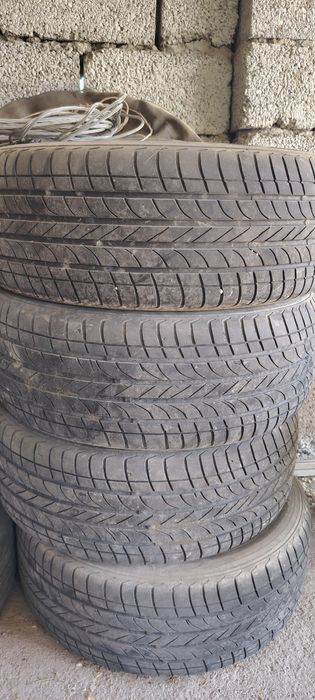 Шины с дисками комплект