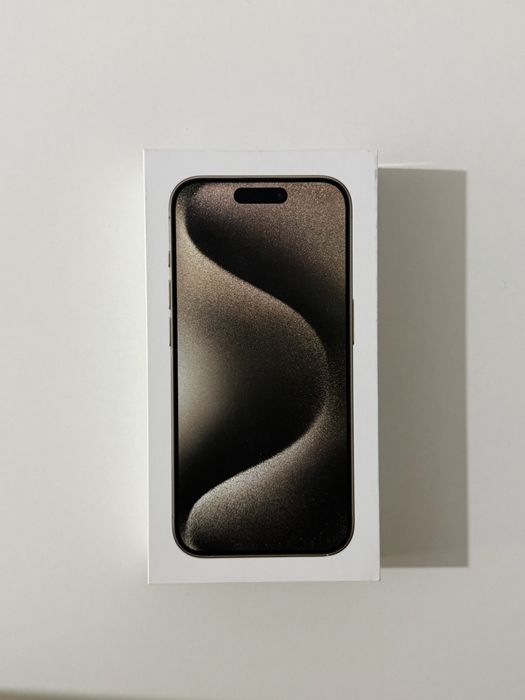 iPhone 15 Pro Natural Titanium в отличном состоянии