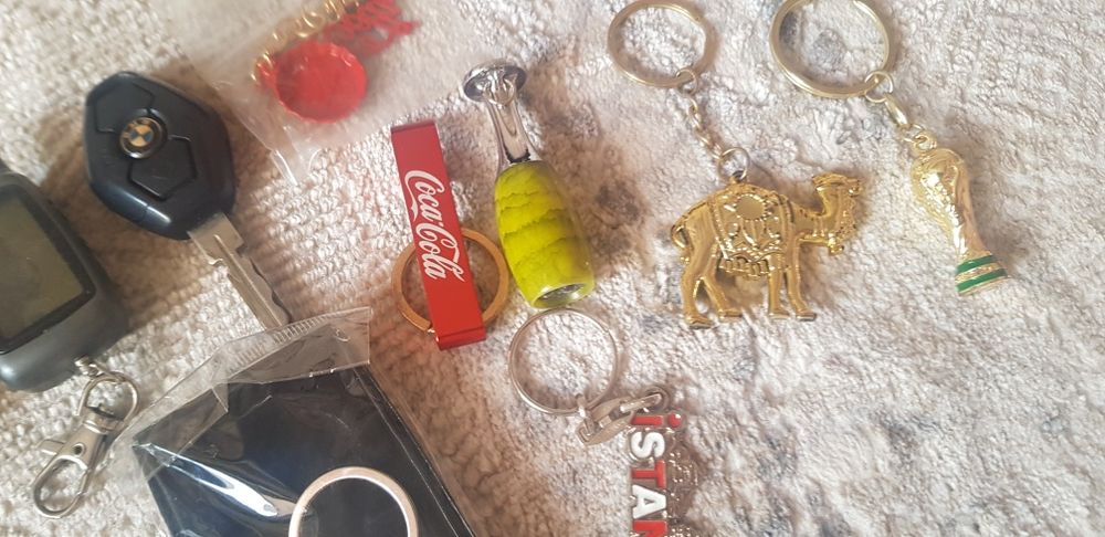 Продам брелки для ключей