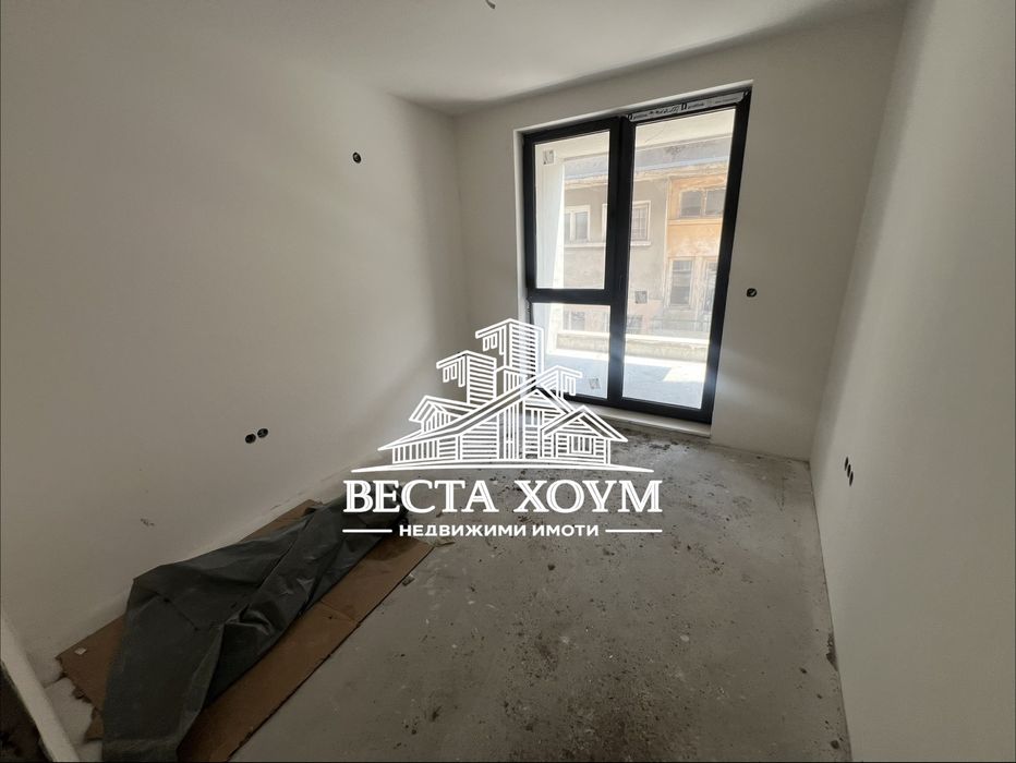 Тристаен апартамент ново строителство