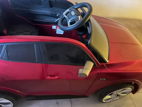 Акомулаторна кола audi