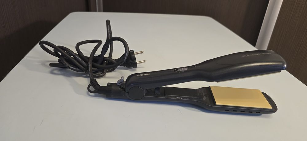 Placa intins parul Philips HP4638/00 SalonStraight Active Ion