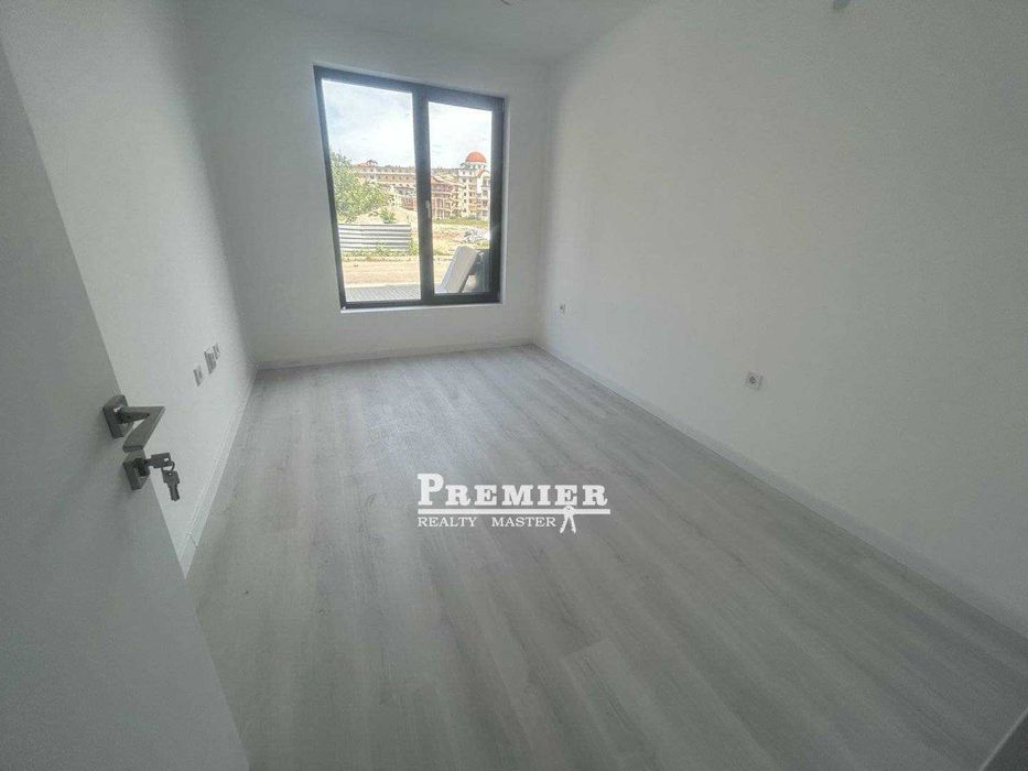 Продава се Двустаен апартамент в Обзор - 68 кв.м за 1495 €/кв.м - Снимка #8