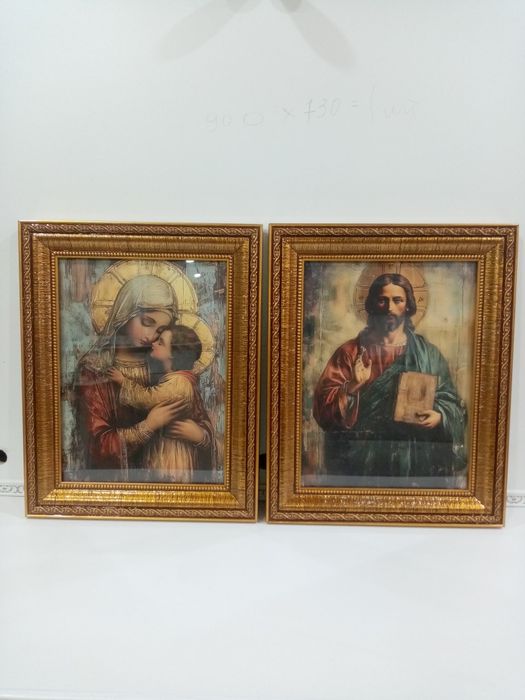 Продам две  иконы!