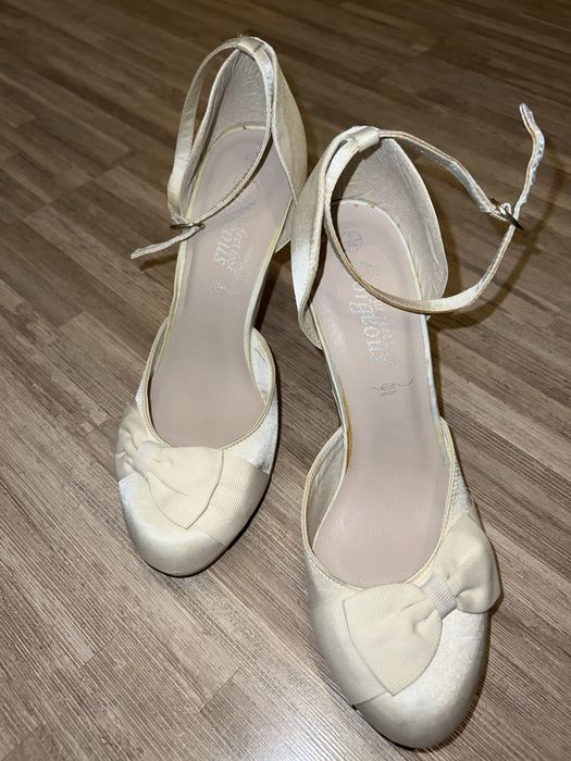 Продам Свадебные туфли