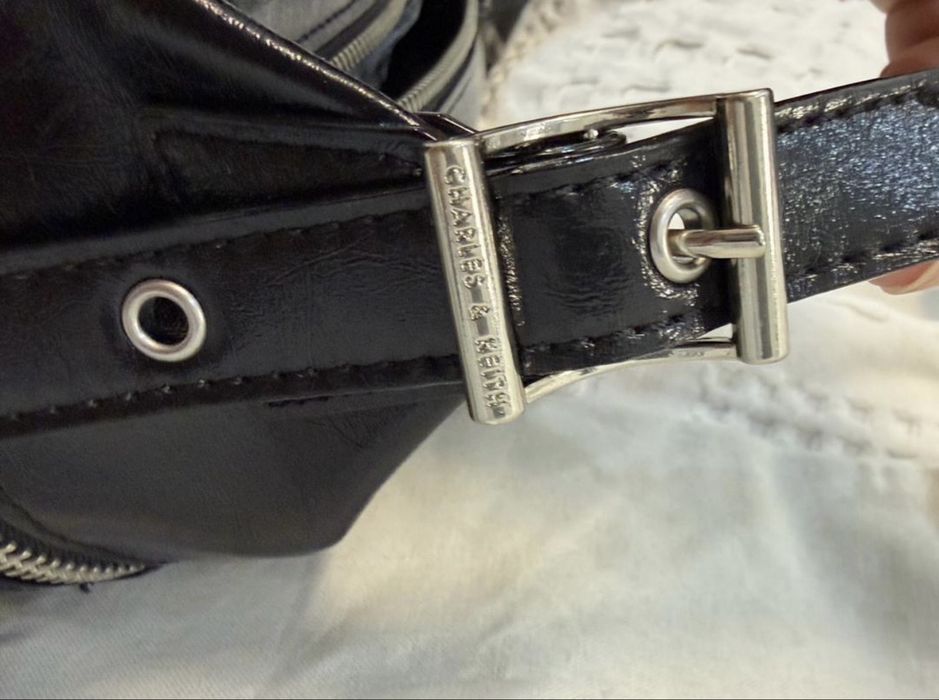 Сумка Charles & Keith