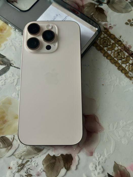 Айфон 16 pro идельный 256 гб