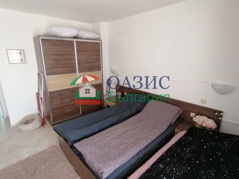 Голям 2-стаен апартамент на 4-ти етаж, Сънсет Кошарица, България - 92,40 кв. м.,