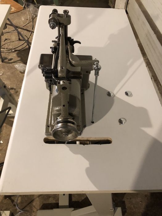 Merrow clasa 27FJ cusatura ornamentala tricotaje