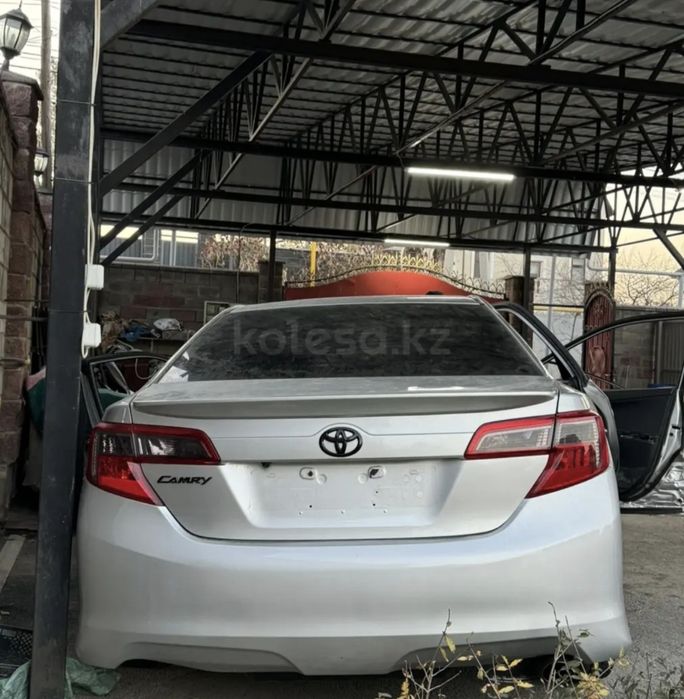 Тайота камри продам