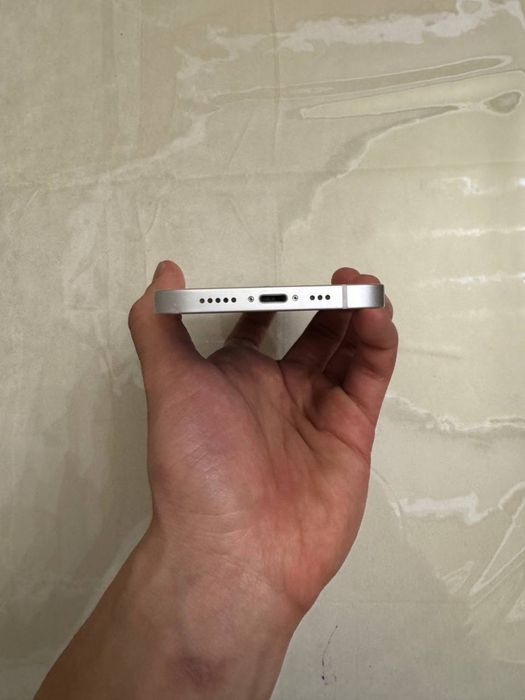 Iphone 12 продаётся