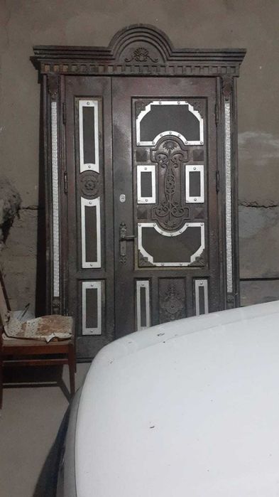 Железная.дверь..