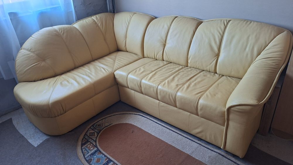 Canapea din piele naturala