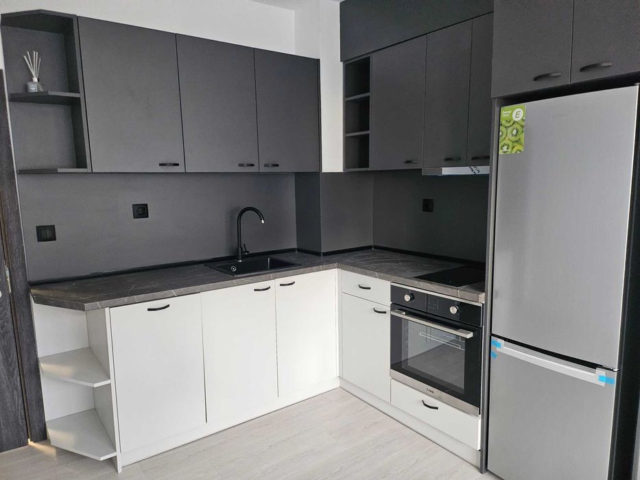 Продава се Тристаен апартамент в Варна, Трошево - 60 кв.м за 2332 €/кв.м - Снимка #2